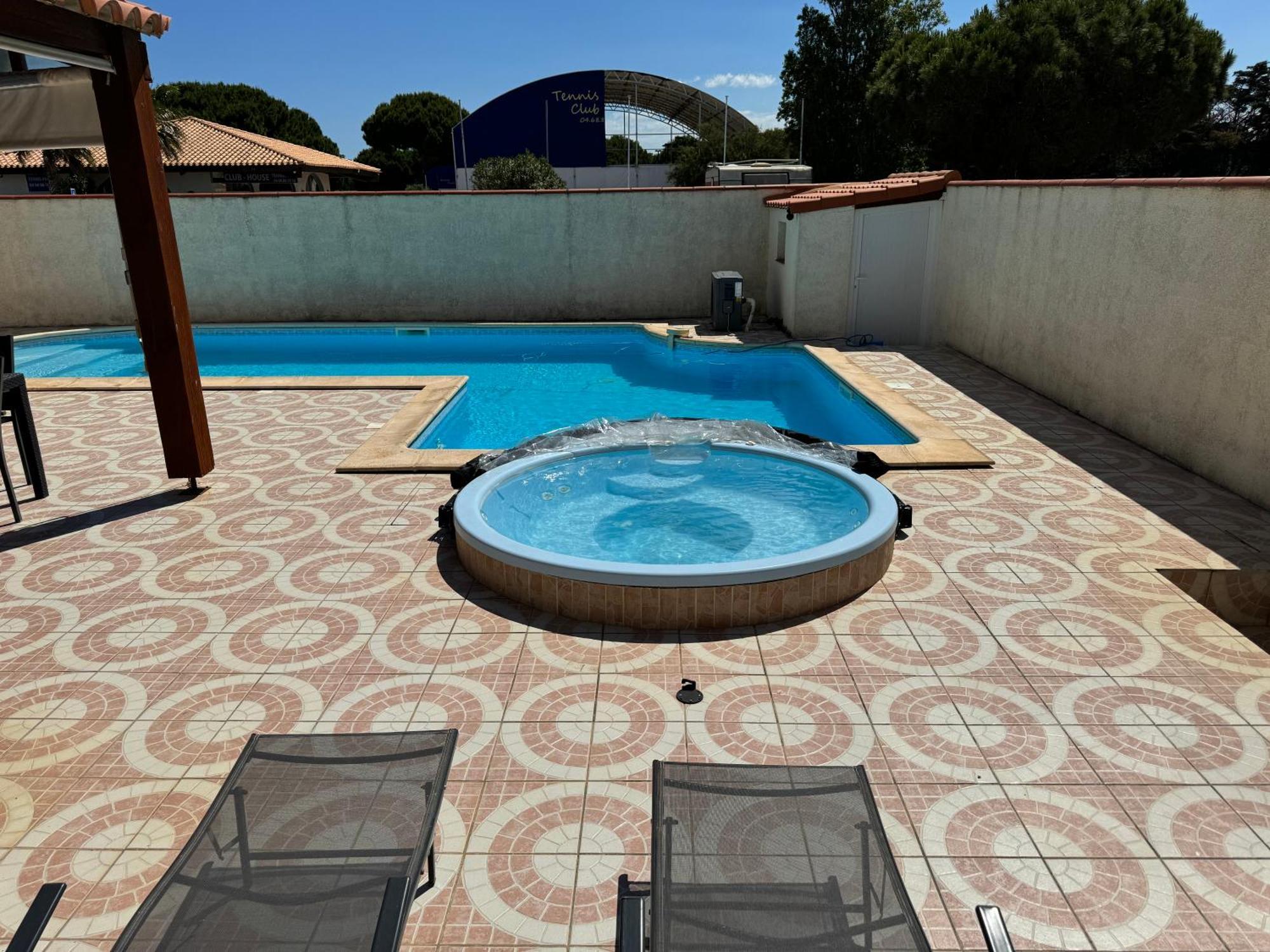 Villa La Lagune Piscine Et Spa Prives 8 Couchages Parking Prive Et Borne De Recharge Electrique Le Barcares Bilik gambar